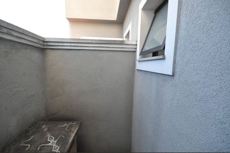 Vista da Suíte 2 de casa de condomínio para alugar com 2 quartos, 63m² em Vila Ede, São Paulo