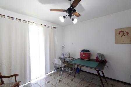 Casa à venda com 175m², 3 quartos e 3 vagas Casa à venda com 175m², 3 quartos e 3 vagasQuarto 3