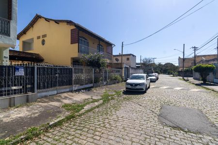 Casa à venda com 175m², 3 quartos e 3 vagas Casa à venda com 175m², 3 quartos e 3 vagasVista da Rua