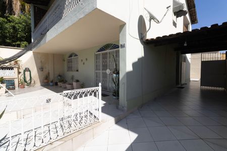 Área externa de casa à venda com 3 quartos, 175m² em Campo Grande, Rio de Janeiro