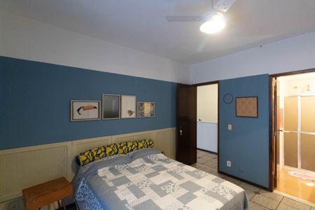 Casa à venda com 175m², 3 quartos e 3 vagas Casa à venda com 175m², 3 quartos e 3 vagasQuarto 2