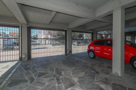 Garagem de apartamento à venda com 3 quartos, 75m² em Jardim do Salso, Porto Alegre