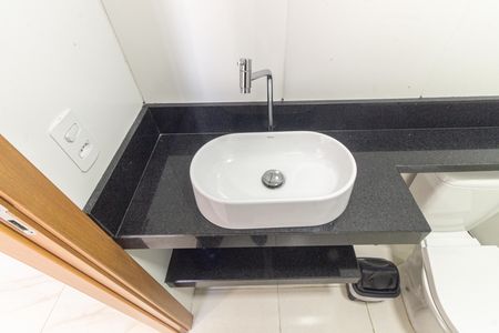 Banheiro de apartamento para alugar com 1 quarto, 24m² em Belenzinho, São Paulo