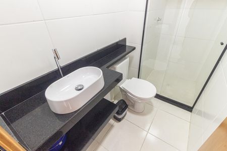 Banheiro de apartamento para alugar com 1 quarto, 24m² em Belenzinho, São Paulo