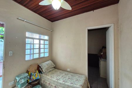 Casa à venda com 110m², 4 quartos e 2 vagas Casa à venda com 110m², 4 quartos e 2 vagasSala