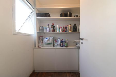 Apartamento à venda com 155m², 3 quartos e 3 vagasLavanderia - Despensa