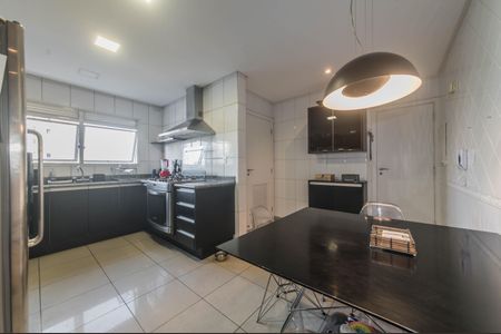 Apartamento à venda com 155m², 3 quartos e 3 vagasCozinha