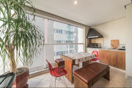 Apartamento à venda com 155m², 3 quartos e 3 vagasSala - Varanda
