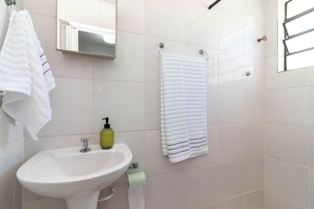 Banheiro de apartamento para alugar com 1 quarto, 32m² em Vila Bandeirantes, São Paulo