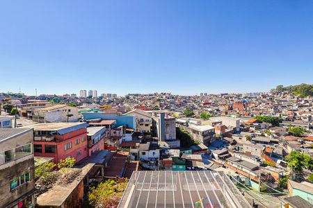Vista do Quarto 2 de apartamento à venda com 2 quartos, 43m² em Parque Pinheiros, Taboão da Serra