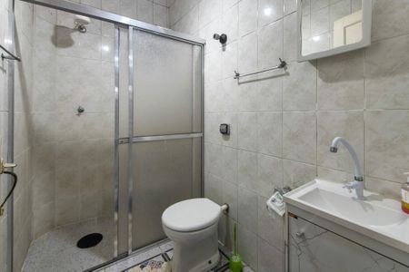 Banheiro  de kitnet/studio para alugar com 0 quarto, 41m² em Boqueirão, Praia Grande