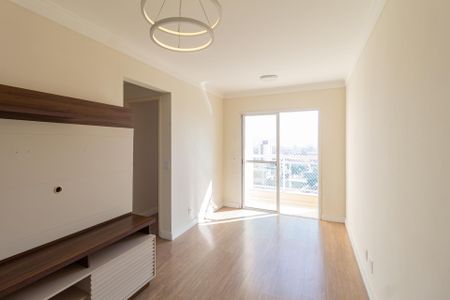 Sala de apartamento para alugar com 2 quartos, 58m² em Km 18, Osasco
