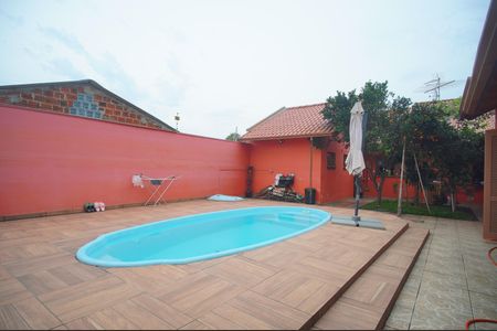Piscina de casa à venda com 3 quartos, 210m² em Campina, São Leopoldo