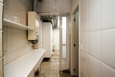 Cozinha de casa de condomínio para alugar com 3 quartos, 100m² em Jardim Rebelato, Cotia