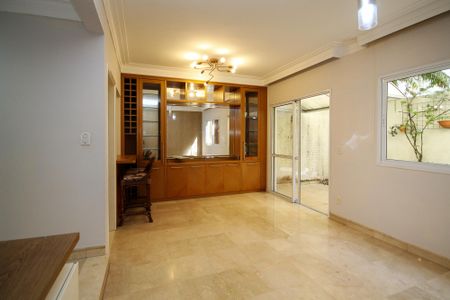 Sala de casa de condomínio para alugar com 3 quartos, 100m² em Jardim Rebelato, Cotia