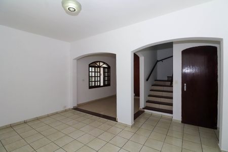 Sala  de casa à venda com 4 quartos, 279m² em Jardim Ouro Preto, Taboão da Serra