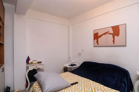 Edícula de casa à venda com 4 quartos, 279m² em Jardim Ouro Preto, Taboão da Serra