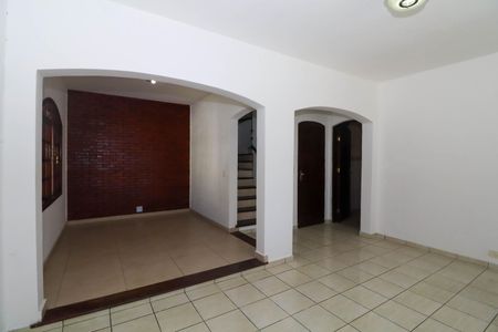 Sala  de casa à venda com 4 quartos, 279m² em Jardim Ouro Preto, Taboão da Serra
