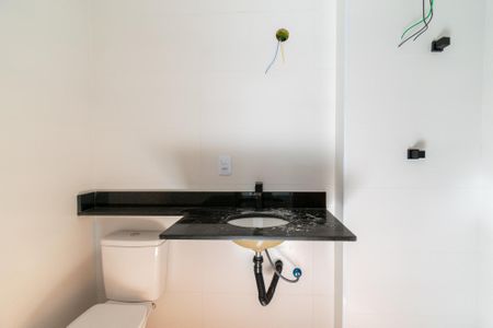 Banheiro  de apartamento para alugar com 1 quarto, 28m² em Jardim Oriental, São Paulo