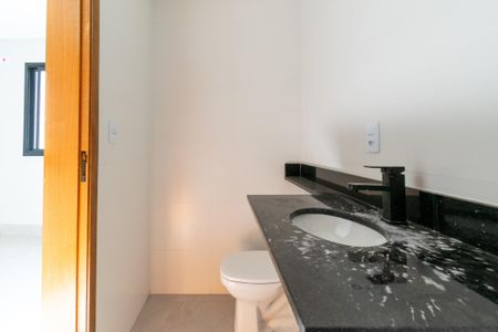 Banheiro  de apartamento para alugar com 1 quarto, 28m² em Jardim Oriental, São Paulo