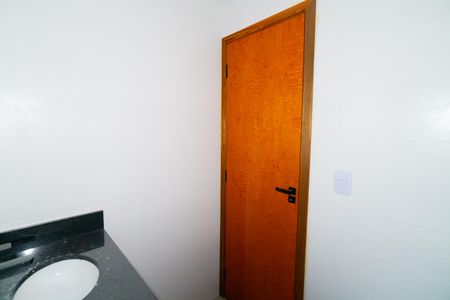 Banheiro de kitnet/studio para alugar com 1 quarto, 26m² em Jardim Oriental, São Paulo