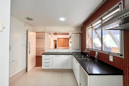 Apartamento para alugar com 92m², 2 quartos e 1 vaga Apartamento para alugar com 92m², 2 quartos e 1 vagaCozinha