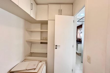 Apartamento para alugar com 92m², 2 quartos e 1 vaga Apartamento para alugar com 92m², 2 quartos e 1 vagaQuarto de Serviço