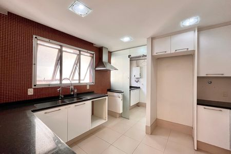 Apartamento para alugar com 92m², 2 quartos e 1 vaga Apartamento para alugar com 92m², 2 quartos e 1 vagaCozinha