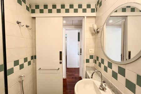 Apartamento para alugar com 92m², 2 quartos e 1 vaga Apartamento para alugar com 92m², 2 quartos e 1 vagaBanheiro da Suíte