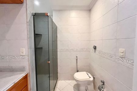 Banheiro da Suíte de apartamento para alugar com 2 quartos, 92m² em Leblon, Rio de Janeiro