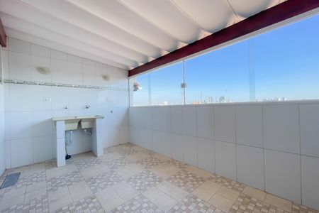 Varanda de casa para alugar com 3 quartos, 208m² em Jardim D’abril, Osasco