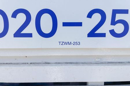 TZWM-253 de casa para alugar com 3 quartos, 208m² em Jardim D’abril, Osasco