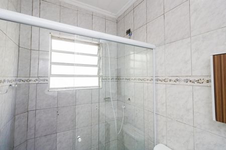 Banheiro de casa para alugar com 2 quartos, 100m² em Vila Luzita, Santo André