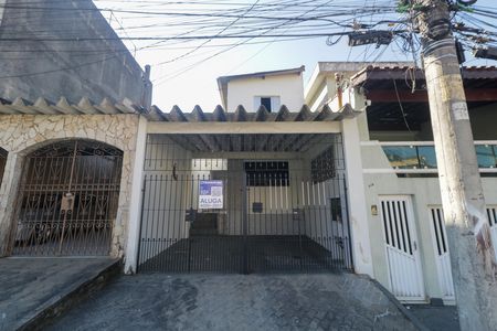 Fachada de casa para alugar com 2 quartos, 100m² em Vila Luzita, Santo André
