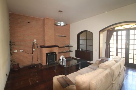 Casa para alugar com 4 quartos, 409m² em Vila Campo Grande, São Paulo