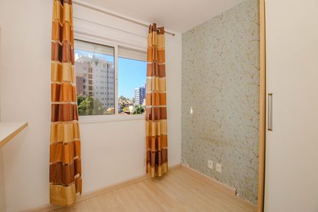 Quarto de apartamento para alugar com 2 quartos, 68m² em Vila Ipiranga, Porto Alegre