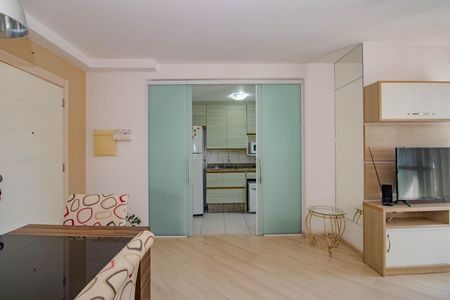 Sala de apartamento para alugar com 2 quartos, 68m² em Vila Ipiranga, Porto Alegre