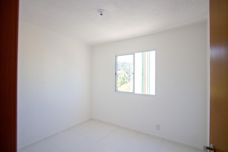 Quarto 2 de apartamento para alugar com 2 quartos, 47m² em Maria Paula, São Gonçalo