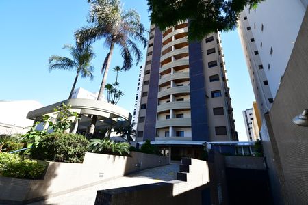 Fachada do Prédio de apartamento para alugar com 1 quarto, 55m² em Cambuí, Campinas