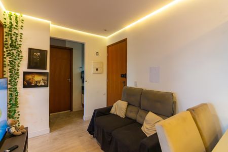 Sala  de apartamento à venda com 2 quartos, 37m² em Recanto das Rosas, Osasco
