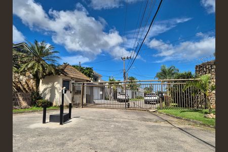 Fachada de casa de condomínio para alugar com 4 quartos, 300m² em Vargem Pequena, Rio de Janeiro