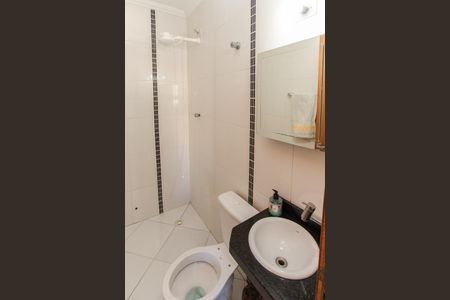 Banheiro da Suíte de casa à venda com 2 quartos, 90m² em Vila Santa Terezinha (zona Norte), São Paulo