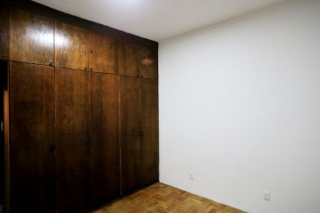 Apartamento para alugar com 130m², 3 quartos e sem vaga Apartamento para alugar com 130m², 3 quartos e sem vagaQuarto