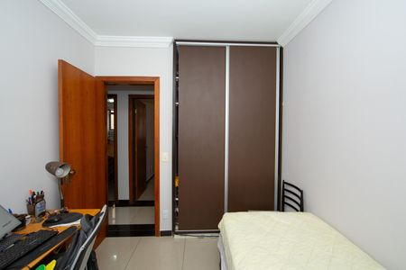 Apartamento à venda com 60m², 3 quartos e 1 vagaQUARTO1