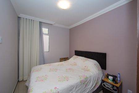 Apartamento à venda com 60m², 3 quartos e 1 vagaQUARTO2