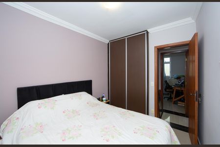 QUARTO2 de apartamento à venda com 3 quartos, 60m² em Nova Gameleira, Belo Horizonte