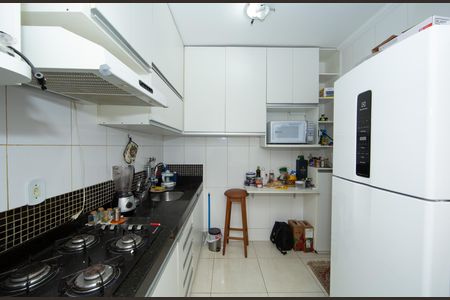 COZINHA de apartamento à venda com 3 quartos, 60m² em Nova Gameleira, Belo Horizonte