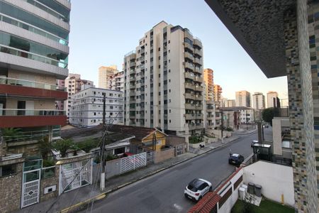 Vista de kitnet/studio para alugar com 0 quarto, 42m² em Guilhermina, Praia Grande
