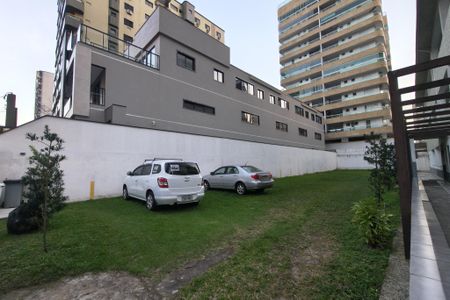 Garagem de kitnet/studio para alugar com 0 quarto, 42m² em Guilhermina, Praia Grande
