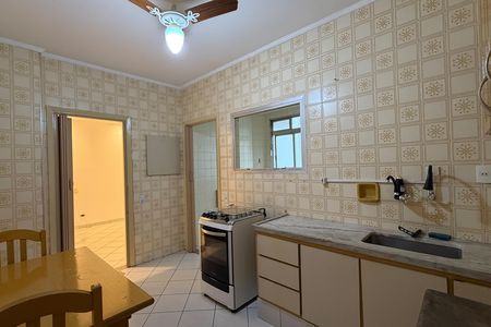 Cozinha de apartamento para alugar com 1 quarto, 68m² em José Menino, Santos